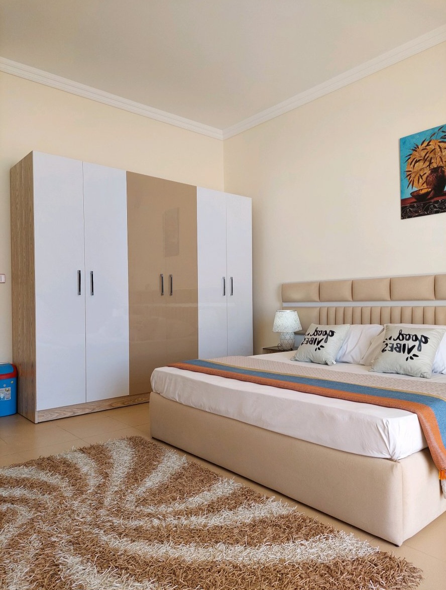 Villa for rent in Marina 5, first row to the sea, with an open panoramic view image 2